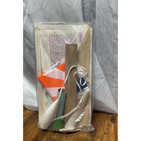Estes Beta Series Alpha Flying Model Rocket Kit. 1225. Beginner, Skill Level 1 - Picture 2 of 6